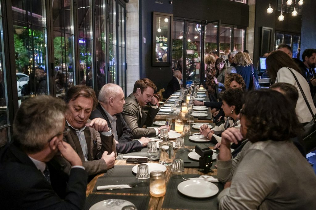Για δείπνο μετά την Πολιτική Γραμματεία ο Κασσελάκης με βουλευτές του ΣΥΡΙΖΑ