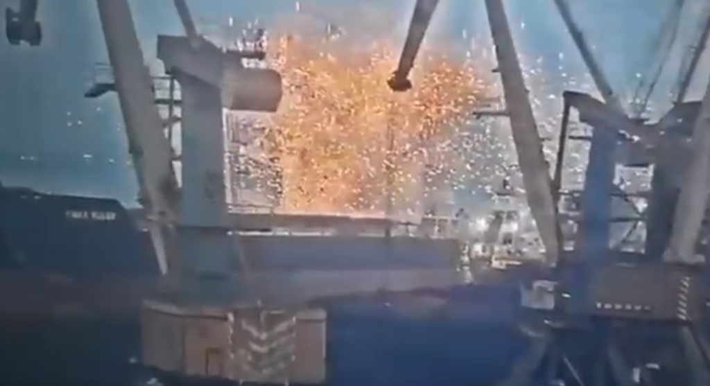 Ουκρανία: Ρωσικοί πύραυλοι χτύπησαν εμπορικό πλοίο ανοικτά της Οδησσού