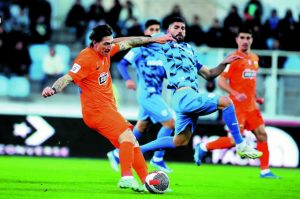 Δεν… βράχηκε στη λίμνη