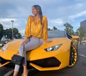 Νεαρή Αμερικανίδα συμβουλεύει τις κοπέλες… χωρίς τυπικά προσόντα να βρουν ένα «κελεπούρι» με λεφτά