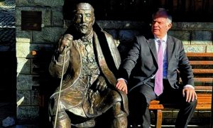 Οι βουλευτές των «Σπαρτιατών» είναι κι επισήμως ύποπτοι…