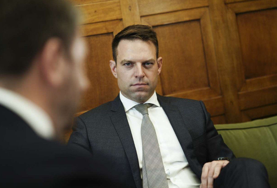 Δημοσκόπηση GPO: Δεύτερο ξανά το ΠΑΣΟΚ σε νέα δημοσκόπηση – Τρίτος ο ΣΥΡΙΖΑ, απειλείται από το ΚΚΕ