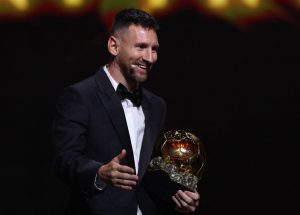 Ποιος κέρδισε την πρώτη Χρυσή Μπάλα, πόσο κοστίζει, από τι είναι φτιαγμένη;