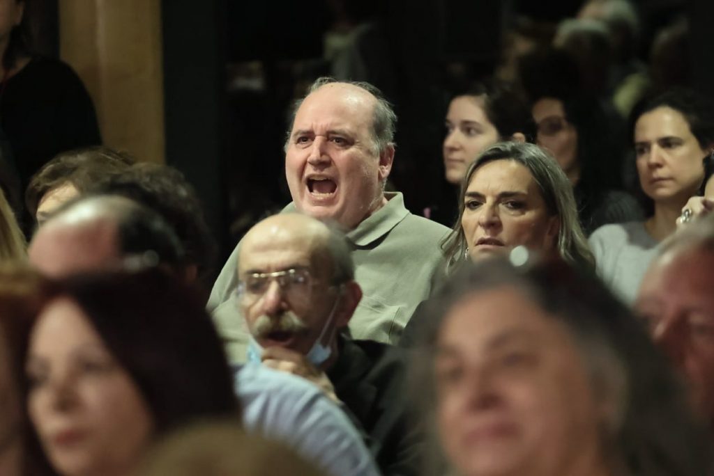 ΣΥΡΙΖΑ: Πολεμικό κλίμα εντός της ΚΕ με φωνές και αποχωρήσεις