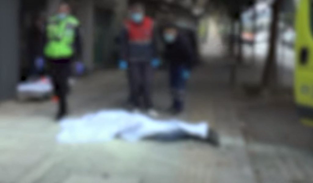 Τραγωδία στις Σέρρες: «Ο άντρας καιγόταν, είχαν φλόγες τα ρούχα του όταν έπεσε από τον 3ο»