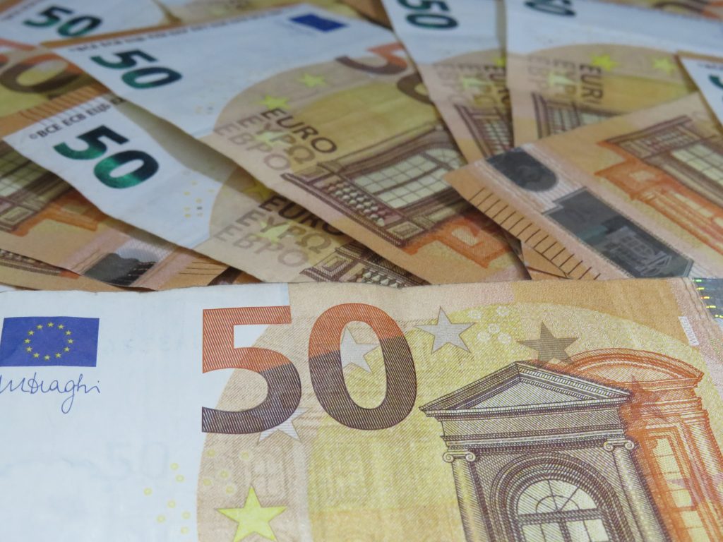 Ποιοι κερδίζουν φόρους 15,56 δισ. ευρώ από 1.064… φοροαπαλλαγές