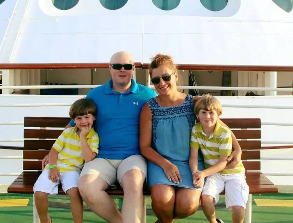 ΗΠΑ: Πρώην αστυνομικός φέρεται να σκότωσε την οικογένειά του και έπειτα να αυτοκτόνησε