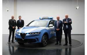 Θωρακισμένα περιπολικά στην Ιταλία: Mε σπορ Alfa Romeo οι αστυνομικοί