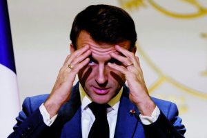 Πολιτικό χάος στο Μέγαρο των Ηλυσίων