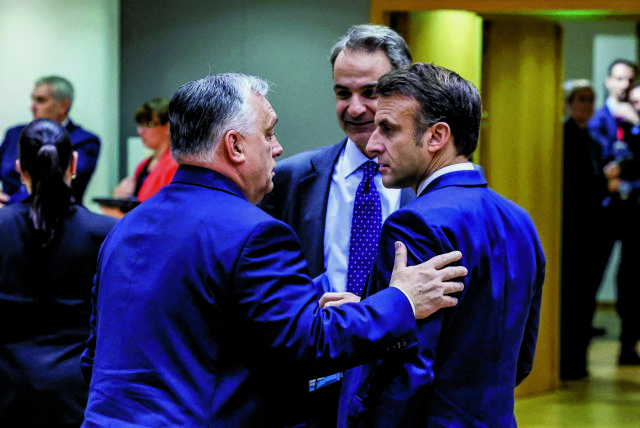 Τα «παιχνίδια» του Ορμπαν και οι διεκδικήσεις της Αθήνας