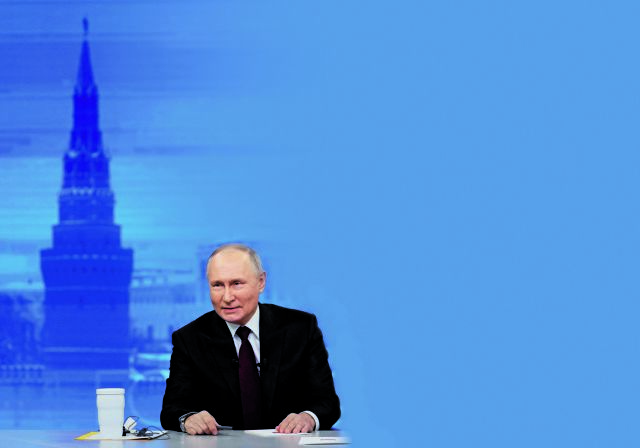 Πούτιν: «Θα συνεχίσουμε τον πόλεμο μέχρι να πετύχουμε»