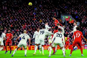 Φωτιά στην κορυφή