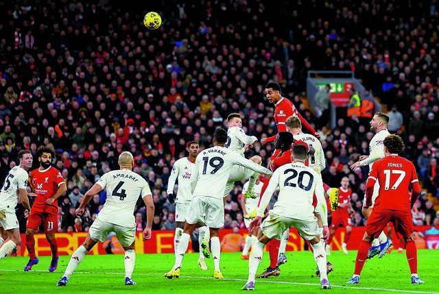 Φωτιά στην κορυφή