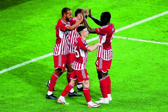 Πάρτι… κεκλεισμένων των θυρών