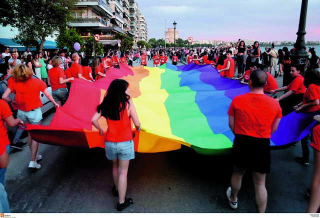 «Πατάνε» πάνω στους φόβους και τις ανησυχίες των ψηφορόρων