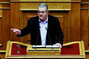 Ισες αποστάσεις από ΣΥΡΙΖΑ και τους 11