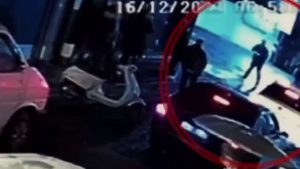 Γκάζι: Νέο βίντεο από την αιματηρή συμπλοκή – «Τον σκότωσες, βοήθεια ασθενοφόρο»