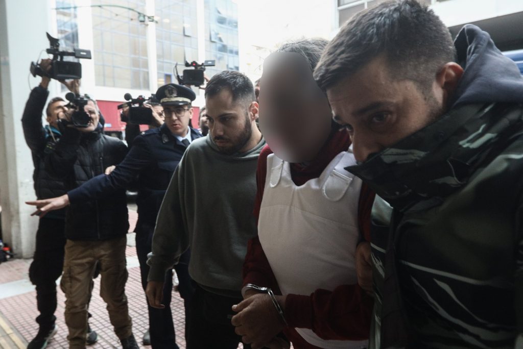 Γυναικοκτονία στη Σαλαμίνα: «Ήμουν αποφασισμένος, της άξιζε» – Προκλητικός ο 71χρονος στην κατάθεσή του