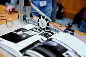 Μαθητές σχεδίασαν εφαρμογές ρομποτικής για το Κτηματολόγιο