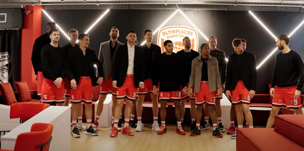 Το επικό βίντεο του Ολυμπιακού ενόψει των Χριστουγέννων
