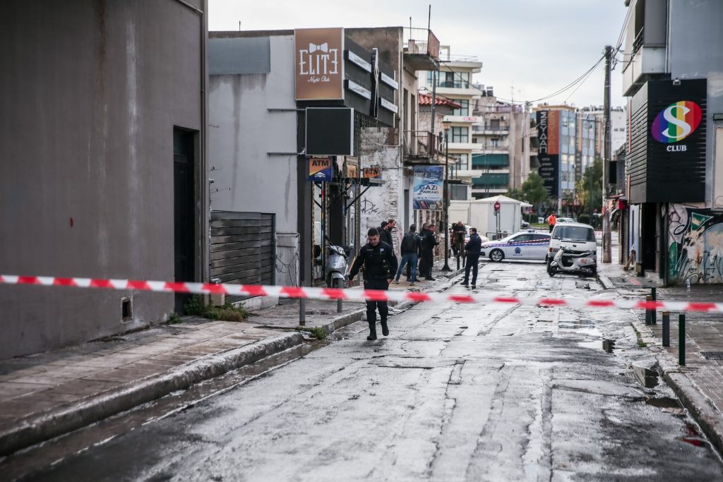 Πυροβόλησαν σχεδόν εξ’ επαφής στο κεφάλι δυο αδέρφια από την Κρήτη στο Γκάζι – Τα πρώτα στοιχεία
