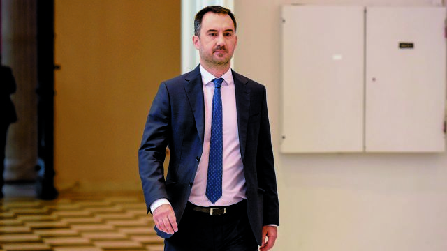 Αποκαλυπτήρια απόψε για τον νέο φορέα