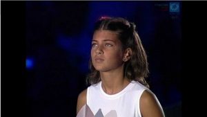 Δείτε πως είναι σήμερα το κοριτσάκι που συγκίνησε όλη την Ελλάδα όταν έσβησε τη φλόγα στους Ολυμπιακούς του 2004