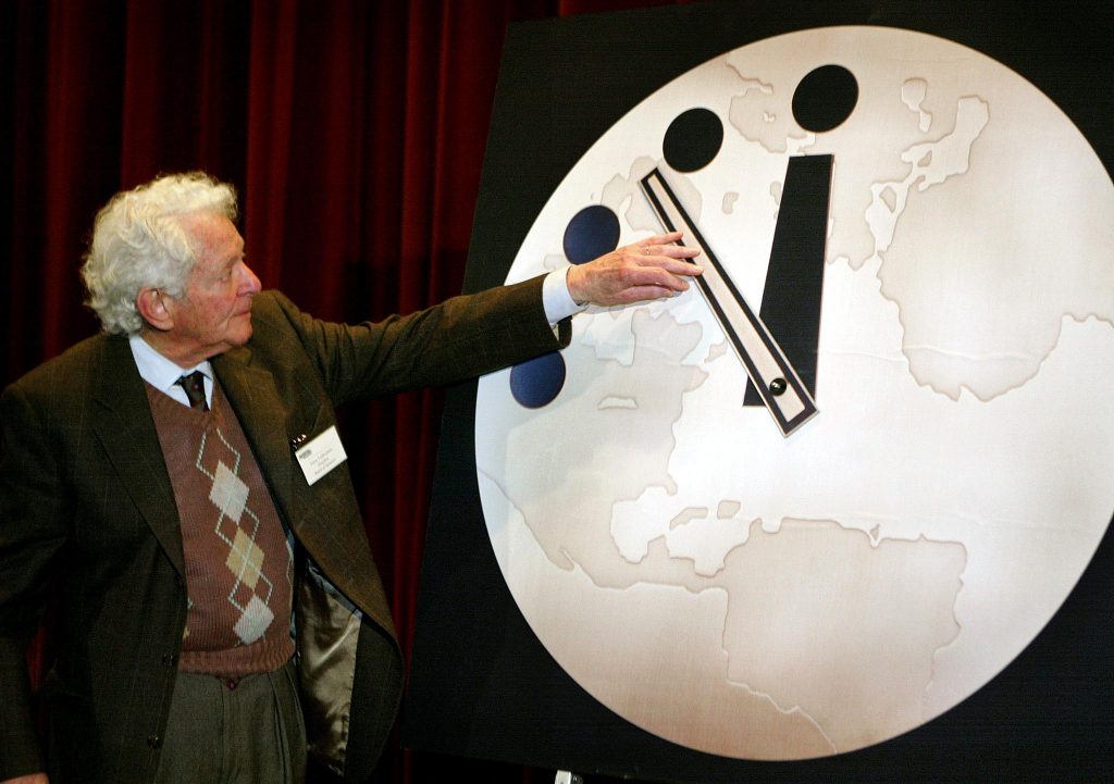«Μας έμειναν μόνο 90 δευτερόλεπτα» – Το Ρολόι της Αποκάλυψης… πλησιάζει στο τέλος της ανθρωπότητας