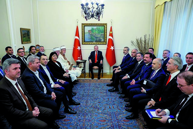 Δύο ώρες με τον Ερντογάν στην τουρκική πρεσβεία