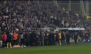 Χαμός στην Τουρκία: Ο πρόεδρος της Ινσταμπούλσπορ πήρε την ομάδα και έφυγε