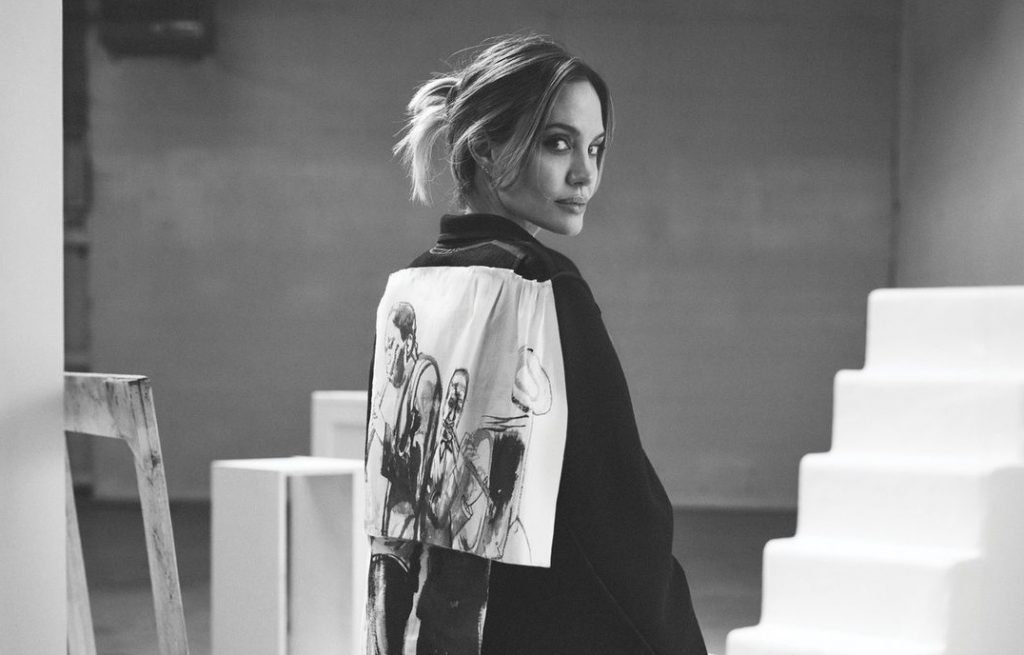 Η Αντζελίνα Τζολί ξαναφτιάχνει τη ζωή της – Το νέο εγχείρημα και η μετακόμιση που σχεδιάζει