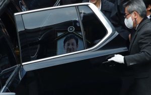 Το τελευταίο αντίο στον Λι Σουν Κιουν των οσκαρικών «Παρασίτων» – Συντετριμμένοι σύζυγος και παιδιά