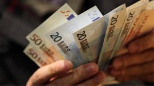 Οι μισθοί στο δημόσιο από τον υπάλληλο μέχρι τον υπουργό [παραδείγματα]