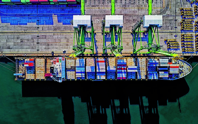 Ναυτιλία: 18.370 ναυτικοί σε 1.131 ελληνικά και ελληνόκτητα πλοία