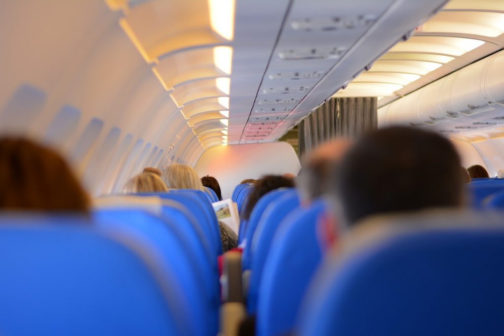 Πιλότος γύρισε το αεροπλάνο πίσω αφού έμαθε ότι επιβάτες κάνουν χρήση ναρκωτικών