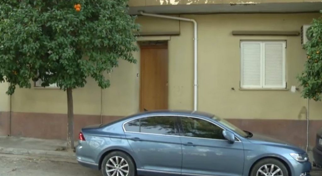 Δολοφονία στο Περιστέρι: Ποινική δίωξη για ανθρωποκτονία στον 35χρονο που σκότωσε τον πατέρα του