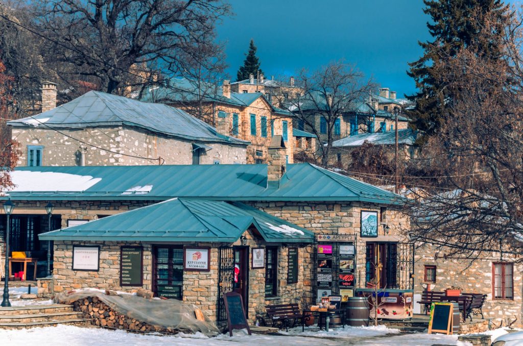 «Τουρισμός για Όλους»: Αυξάνονται οι δικαιούχοι αλλά και τα ποσά των voucher για χειμερινές διακοπές