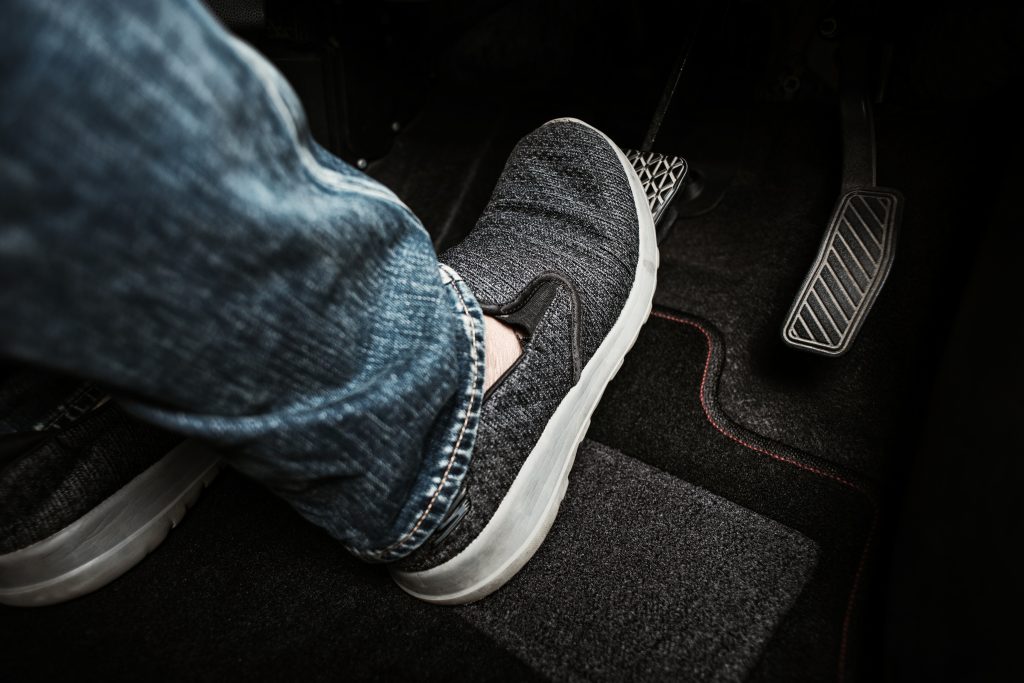 Δεν πιάνουν τα φρένα του αυτοκινήτου: Τι πρέπει να κάνετε σε αυτό το εφιαλτικό σενάριο