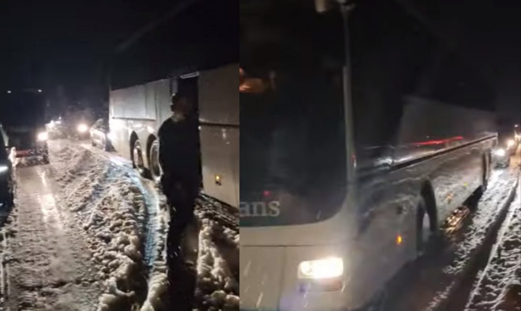 Τέλος η «Οδύσσεια» για τους εγκλωβισμένους Έλληνες στη Βιέννη – «Ελευθερώθηκαν» μετά από ώρες στα χιόνια