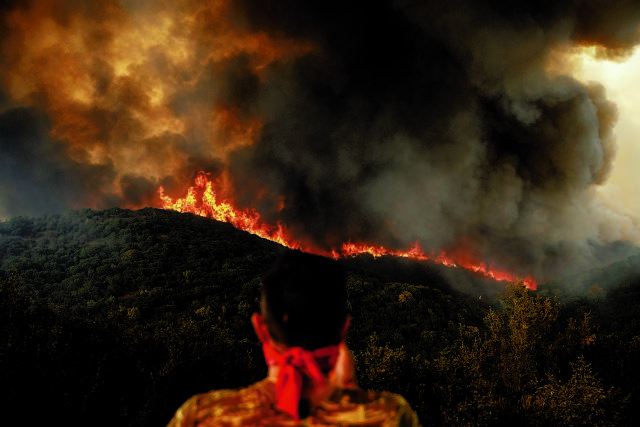Μπροστά στην κλιματική κρίση