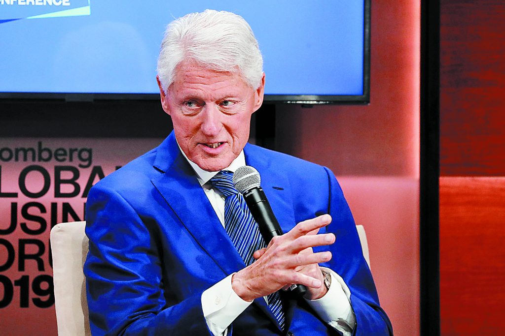 ΗΠΑ: Μπελάδες για τον Μπιλ Κλίντον – Το όνομά του αναφέρεται στη δικογραφία για τον Έπσταϊν