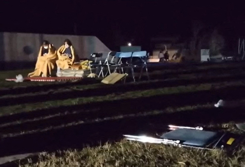 Ιαπωνία: Αγωνία για τους εγκλωβισμένους – Τρόμος από τον φονικό σεισμό των 7,6 Ρίχτερ