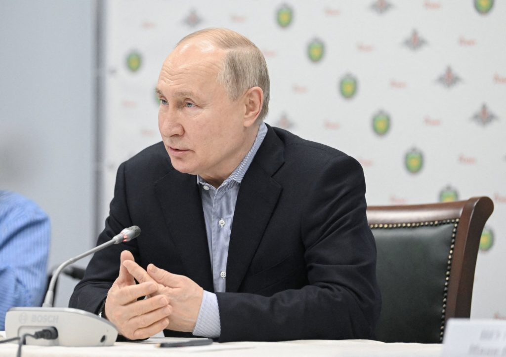 Βλαντιμίρ Πούτιν: Δίνει υπηκοότητα σε ξένους που πολέμησαν στην Ουκρανία για τη Ρωσία