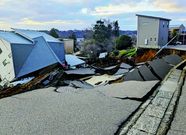 Μνήμες του 2011 ξύπνησε ο σεισμός