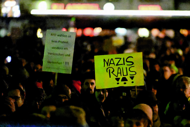 Οι Γερμανοί στους δρόμους εναντίον της Ακροδεξιάς