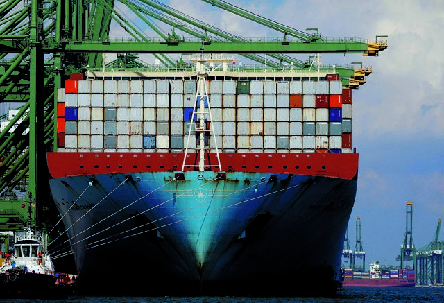 Φρένο στις κινεζικές επενδύσεις στα λιμάνια