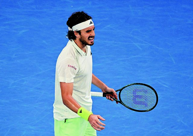 Φταίει το γεγονός ότι ζει στην Ελλάδα