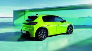 TO PEUGEOT 208 ΜΠΗΚΕ ΓΙΑ ΛΙΦΤΙΝΓΚ ΚΑΙ ΛΑΝΣΑΡΕΤΑΙ ΣΤΗΝ ΕΛΛΑΔΑ