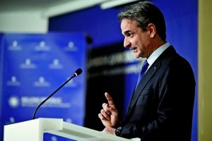 «Ναι» στον γάμο με τεκνοθεσία