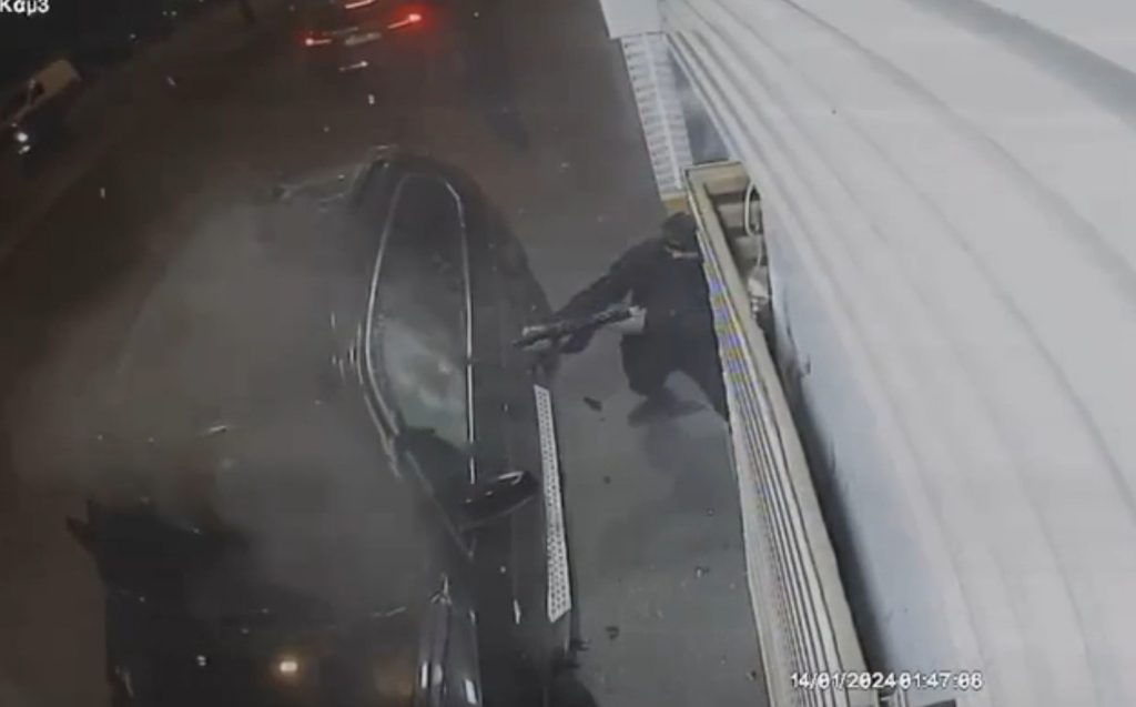 Νέος Κόσμος: Βίντεο ντοκουμέντο από την εκτέλεση του Βαγγέλη Ζαμπούνη – Σκληρές εικόνες